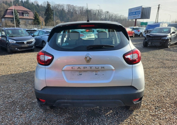 Renault Captur cena 27500 przebieg: 105000, rok produkcji 2018 z Rumia małe 79